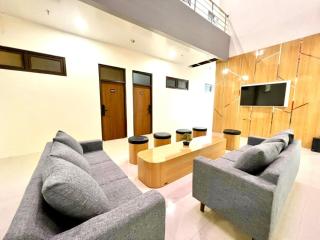 The Grand Hotel Ciamis - 4