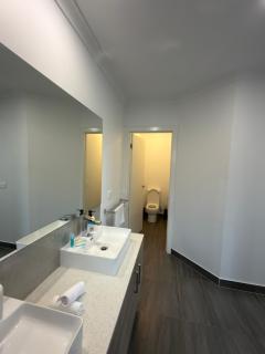 Stunning 4 X Bed Holiday Home In Kalkallo! - 6