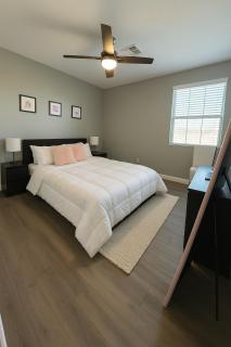 Spacious 5 BDRM 4 BTH with Pool & Spa - 8