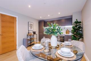 Luxury 2 bed apartment- Leeds City Centre- Large Private Terrace & Free Parking - Leeds - 3