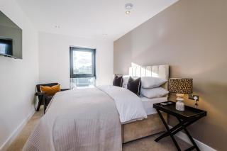 Luxury 2 bed apartment- Leeds City Centre- Large Private Terrace & Free Parking - Leeds - 2