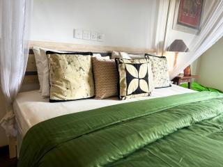 Rowinrich Cottages - 2