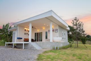 Baan White House At Mine Hills Zone2 - 0