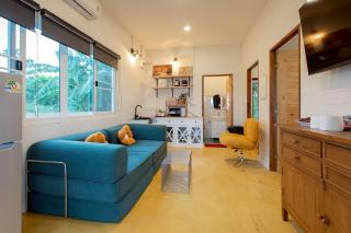 Baan White House At Mine Hills Zone2 - 1