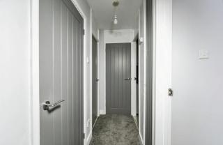 Newly Refurbished One Bedroom Ground Floor Flat - 9