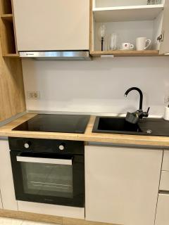 Ground Floor Studio - 4