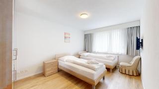 Großzügige 4 Schlafzimmer Wohnung in Davos Bergblick zentrale Lage - 1