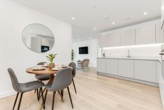 Luxury Apt 3min walk to London Excel,City Hall, O2 - 1