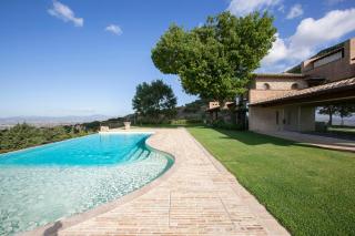 Apartment With Hot Tub Near Assisi - 8