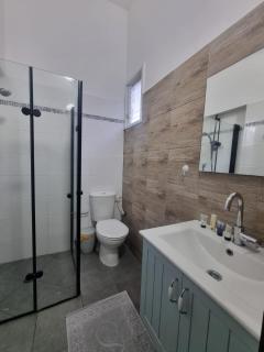 Pinsker Apartments - 1