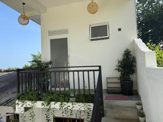 Seaview Mountain Villa - 1