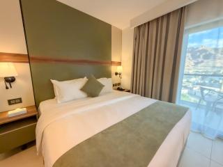 Coral Beach Hotel & Spa - 8