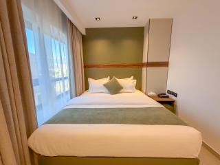 Coral Beach Hotel & Spa - 0