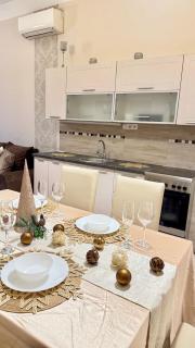 Budapest SuperCenter 3Bdr - 3