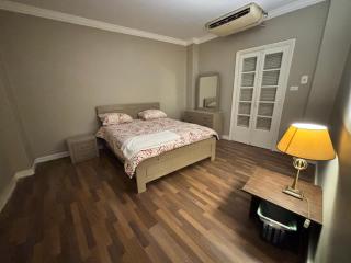 Spacious 3-Bedroom Nile View in Agouza - 5