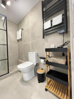 Athens Praxitelous Vibes & Nest - 6