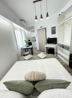 Athens Praxitelous Vibes & Nest - 1