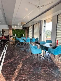 Hotel Prabhat Palace - 9