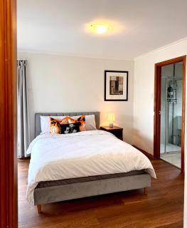 Comfortable 2BR Home in Hallam - 1