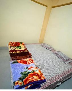 Veda hotel and home stay - Prayagraj - 1