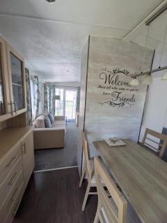 Modern 6 Berth Caravan At Ty Mawr Holiday Park, North Wales Ref 86018C - 2