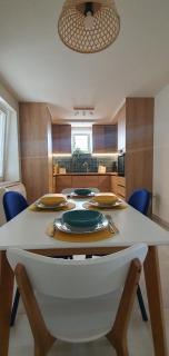 Forrest Road Residence - 4