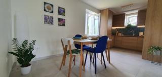 Forrest Road Residence - 5