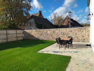 Les Campanes - Gîte Wellness 8 pers avec Piscine intérieure & Sauna - Proche Mons - 9