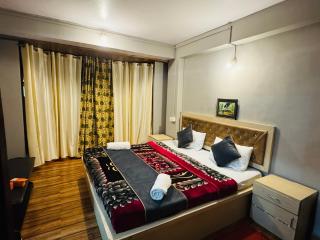 Wander pine homestay - 8