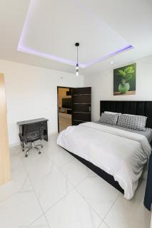 Leeds 2 One Bedroom Apartment - 7