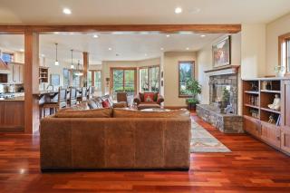 Drake Park Villa - 4