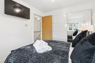 Cosy House in Newton-le-Willows & Private Parking - 7