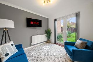 Spacious 5BR Home - Sleeps 9 - Twickenham Rugby - Parking - 4