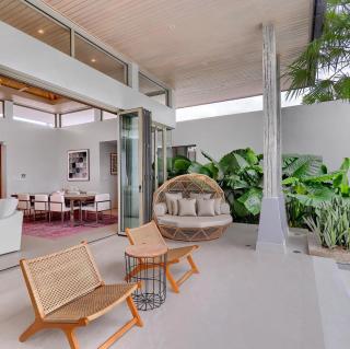 Botanica Luxury Pool Villa Phuket - 1