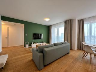 Vyhlad na mesto, 24. poschodie, free parking - 9