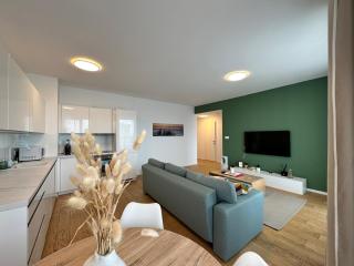 Vyhlad na mesto, 24. poschodie, free parking - Bratislava - 5