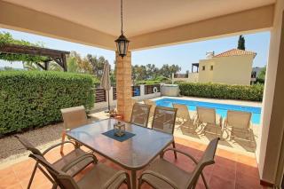 Luxury Pool Villa in Paphos Coral Bay - 5