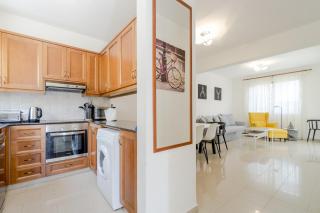 Luxury Pool Villa in Paphos Coral Bay - 4