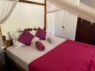 Costels Hiriketiya - 7