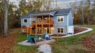 Lakin' Reel Memories - Lake Gaston - 7