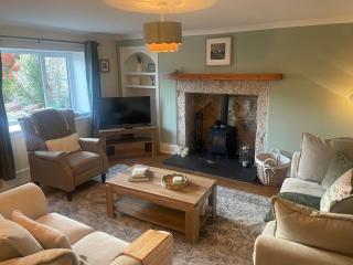 Bluebell Cottage - 8