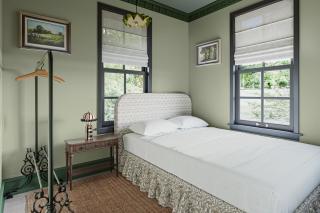 Goldenrod - Upscale 2-bedroom Villa at Petite Acres - 6