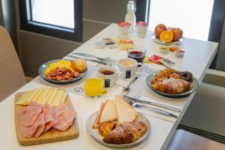 B&B HOTEL Pisa Airport - 9