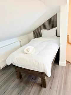 Alisha Town House - 5