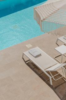 Rivazzurra Beachfront Luxury Villa - 3