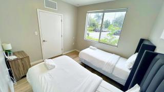 Free Parking 15 Min to Hard Rock Stadium - 1