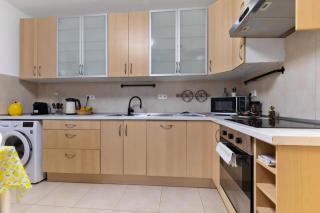 City center 2 Bedroom AC Apartment - 3