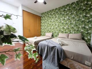 Modern Lakeside Living - Heritage The Mines 2BR - 7