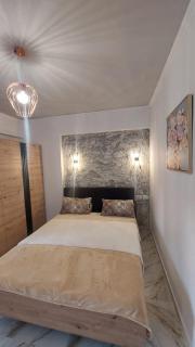 Mimoza's Apartment Vlore - 2