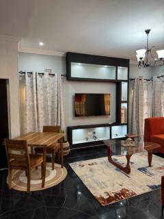 Louise Apartments - 2